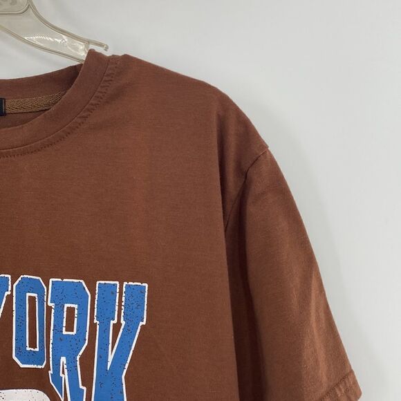 3For$20 ROMWE New York Tee Brown/Blue Crop size S - Picture 3 of 5